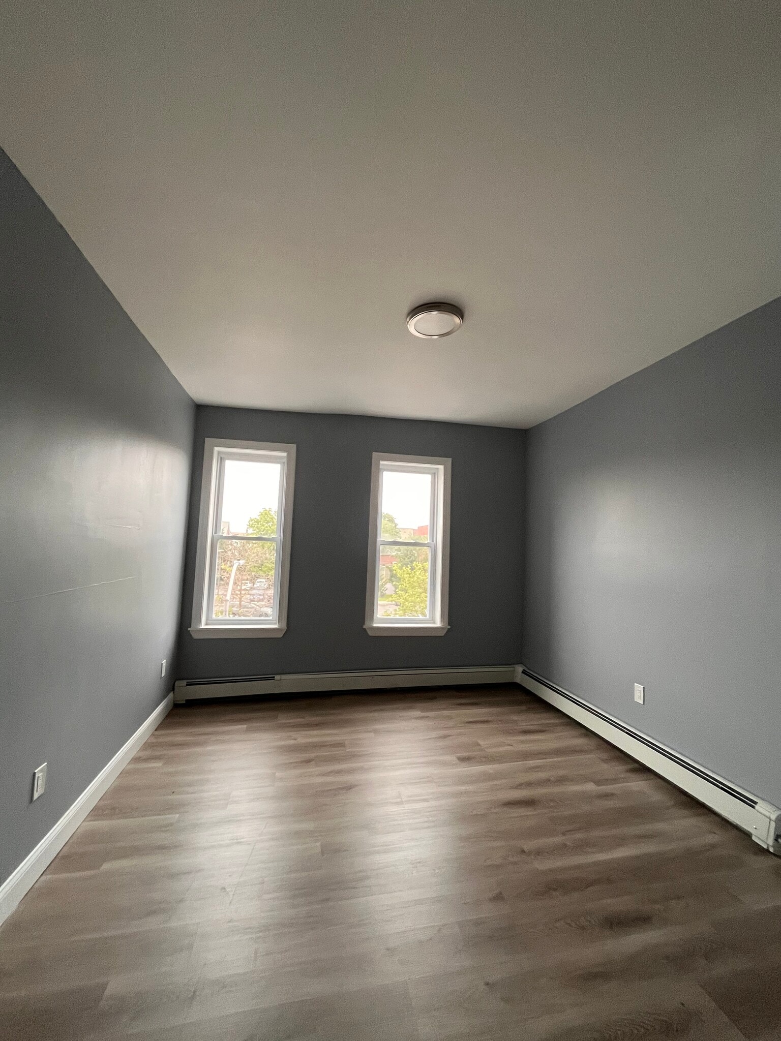Building Photo - 550 Avenue C