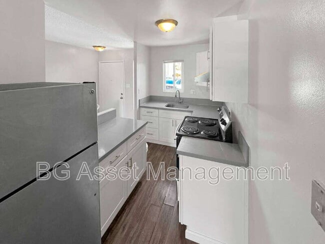 Building Photo - 110 Avian Dr