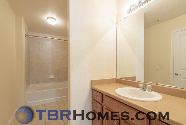 Building Photo - 14300 Waterside Ln