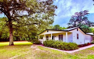 Building Photo - 4412 Wesley Rd