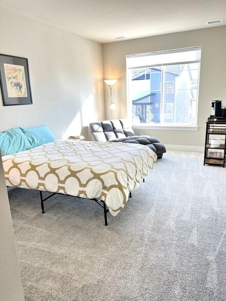 Building Photo - 199 Simmental Lp