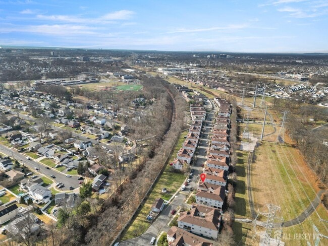 Building Photo - 1606 Madaline Dr