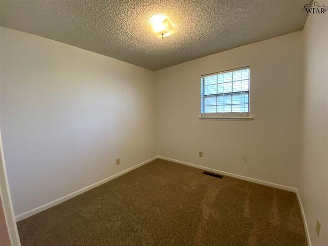 Building Photo - 4133 Moffett Ave