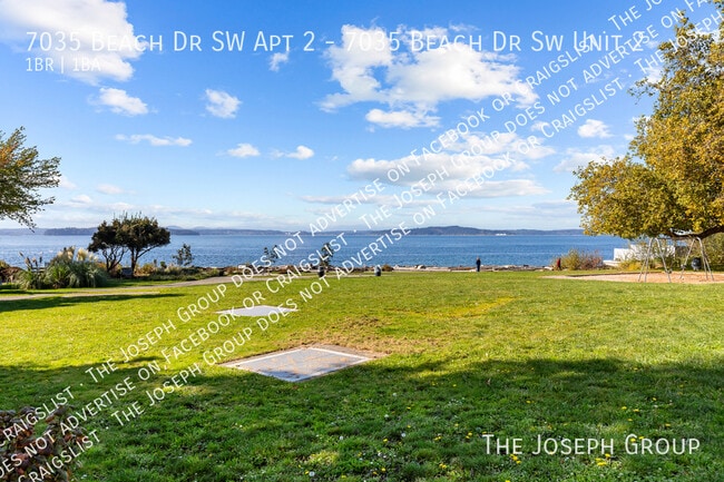 Building Photo - 7035 Beach Dr SW