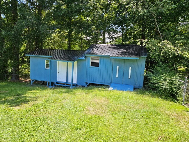 Building Photo - 1108 Maxanna Dr