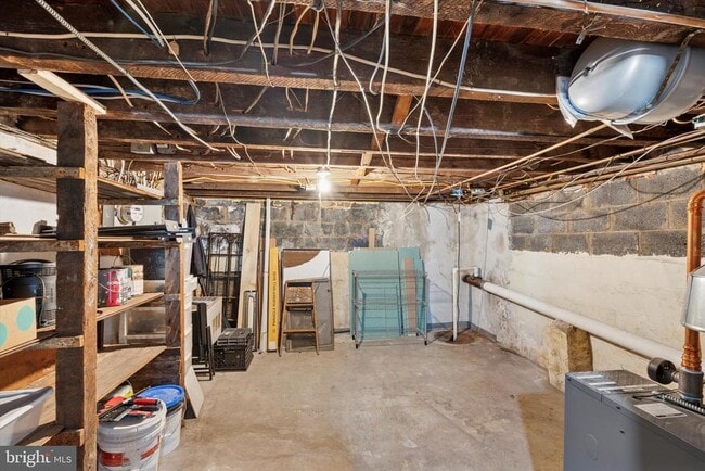 Building Photo - 1142 Tree St
