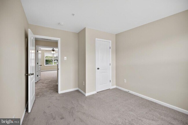 Building Photo - 10382 Lantern Ln