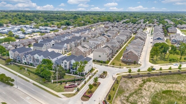 Building Photo - 7551 Millingston Rd