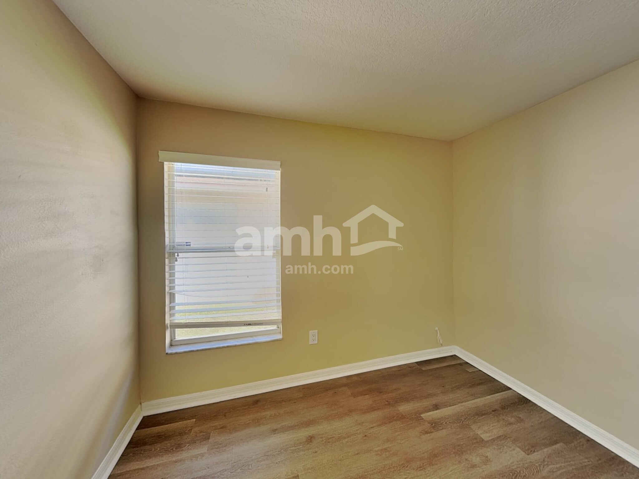 Building Photo - 6765 Waterton Dr