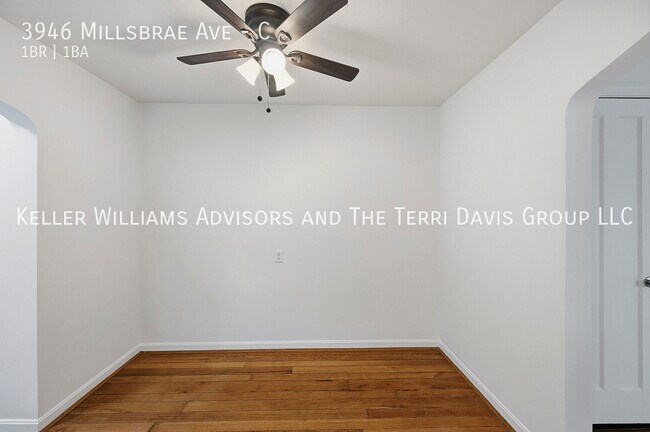 Building Photo - 3946 Millsbrae Ave