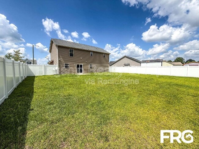 Building Photo - 1217 Teakwood Dr