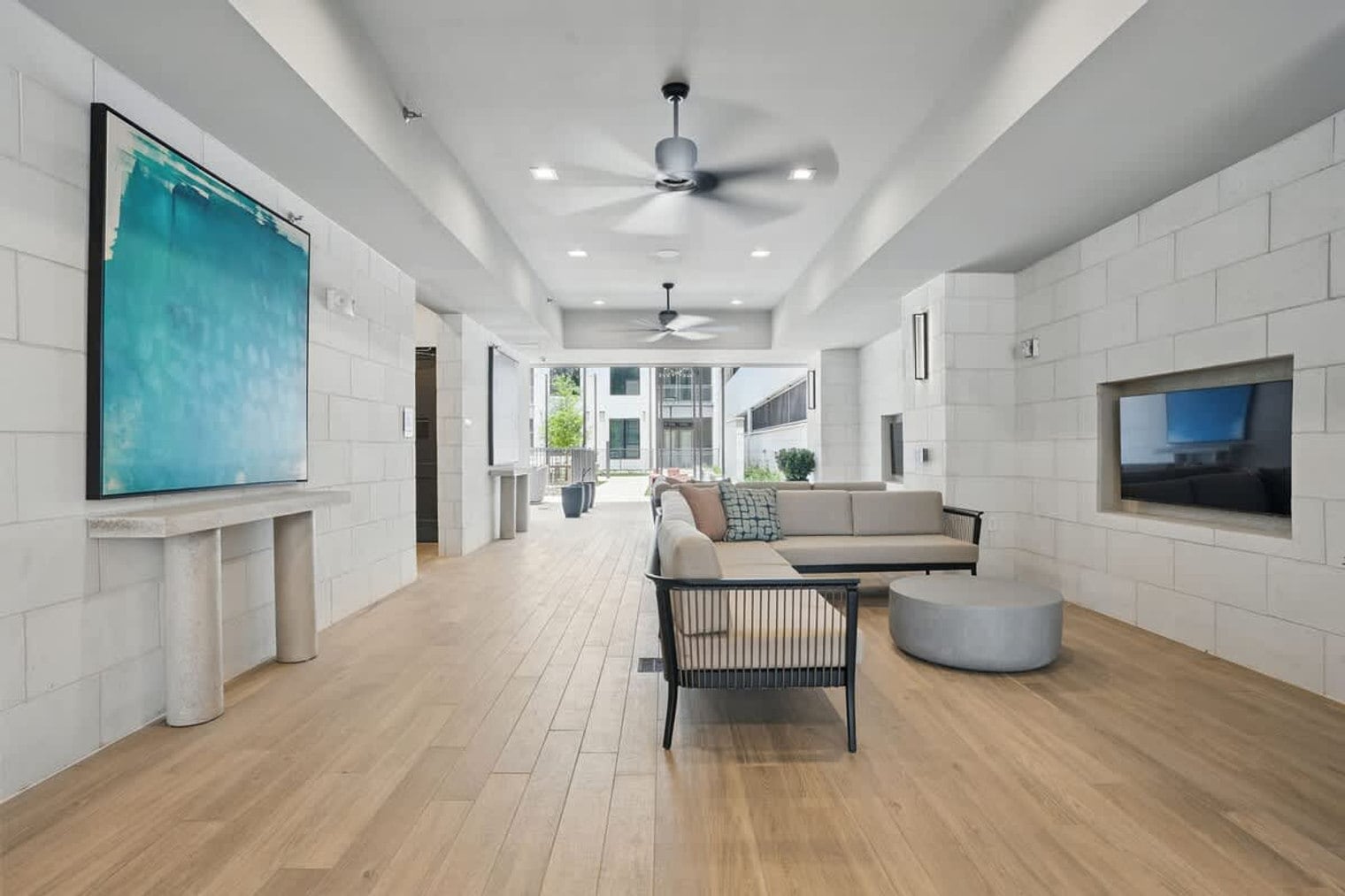 Building Photo - 9127 Research Blvd