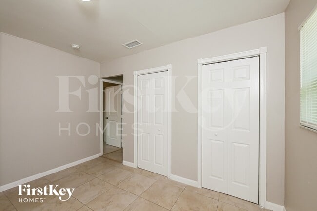 Building Photo - 1128 NW 7th Terrace