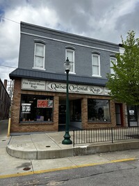 Building Photo - 110 W 6th St