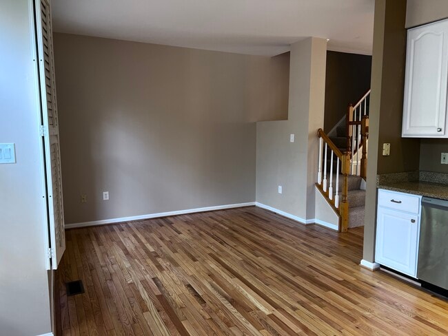 Building Photo - 2222 Journet Dr