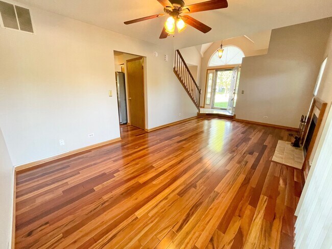 Building Photo - 636 Stone Brook Ct