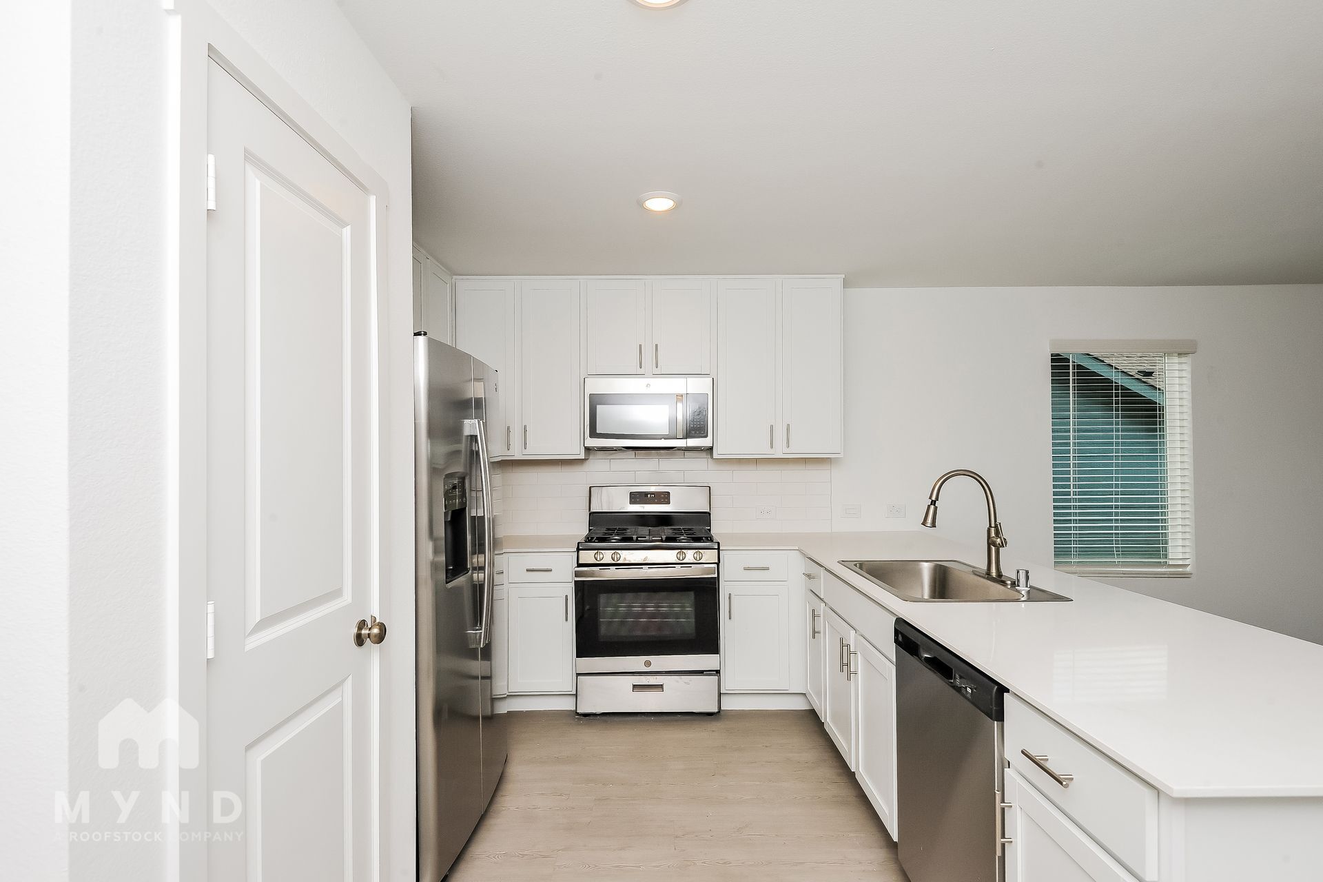 Building Photo - 2740 Mistwood Dr