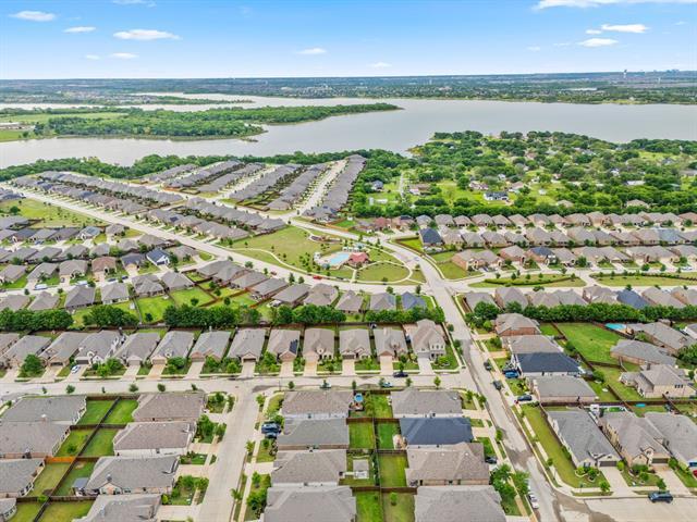 Building Photo - 3108 Discovery Dr