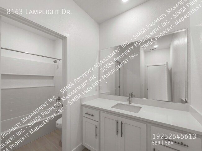 Building Photo - 8163 Lamplight Dr
