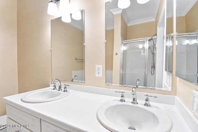 Building Photo - 40 Golden Eye Ln