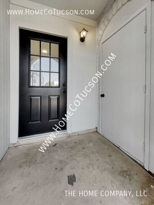 Building Photo - 8509 E Beverly St