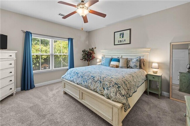 Building Photo - Flexible Space for Every Lifestyle! 4 Bedrooms Plus Loft & Bonus Room in Richmond Hill, GA