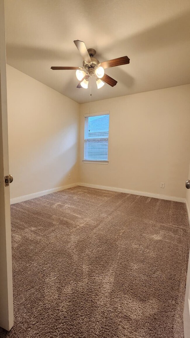 Building Photo - 19834 La Portada Dr