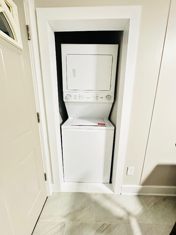 Building Photo - 1901 Cherry St