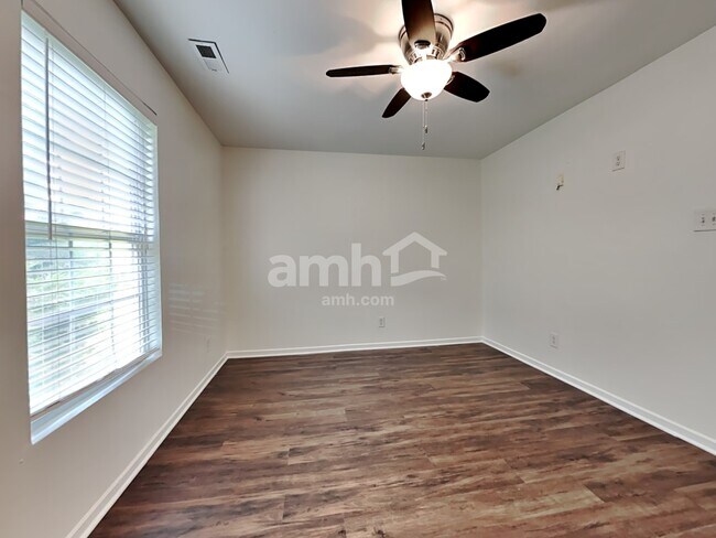 Building Photo - 308 Ranlo Ave