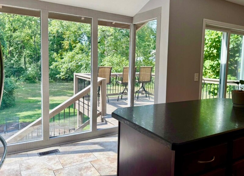 Building Photo - 11350 Meadowside Dr