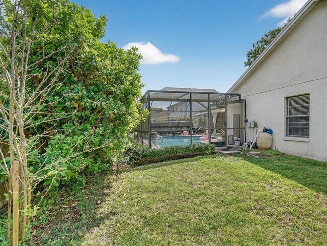 Building Photo - 357 Waterford Cir W