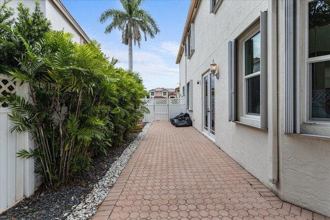 Building Photo - 5710 NW 62nd St