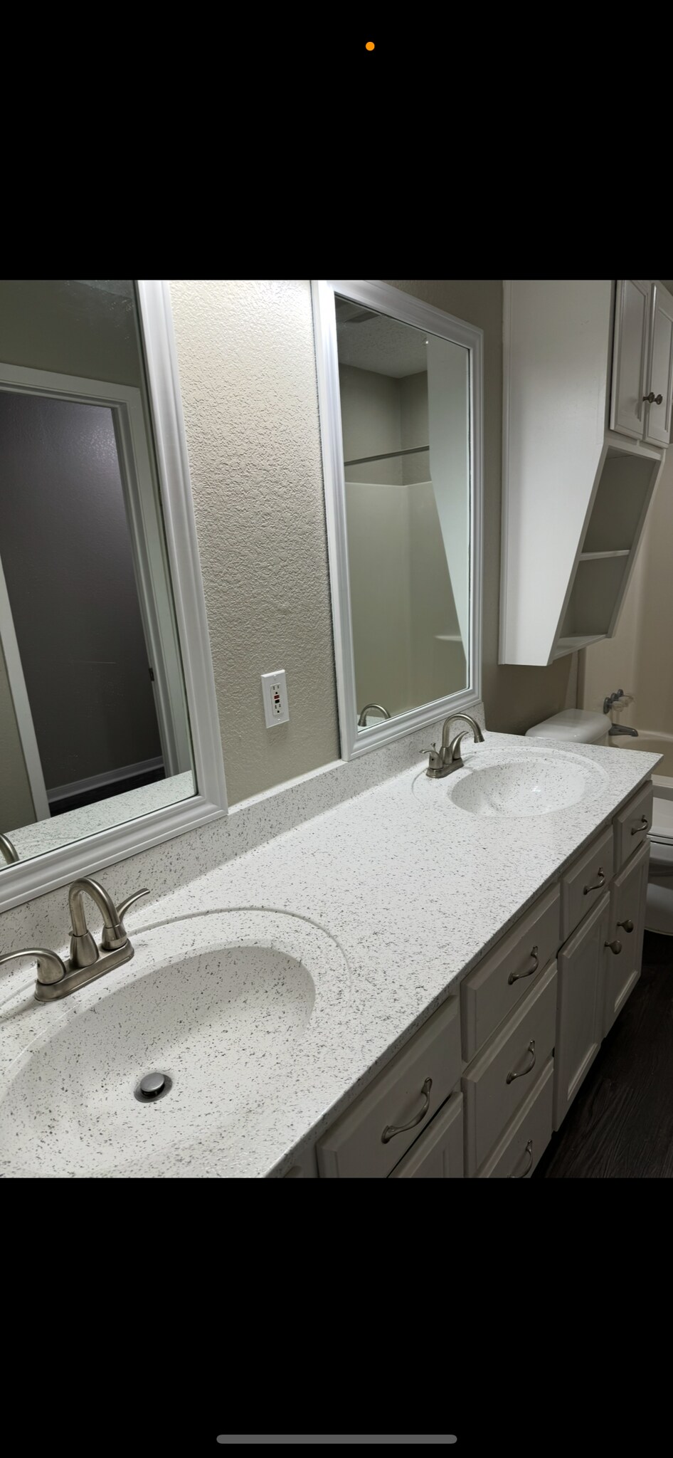 Building Photo - 1305 Bagby Ave