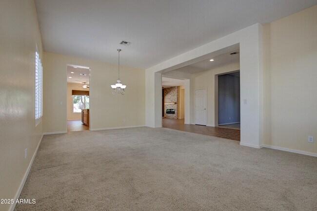 Building Photo - 2222 W Morse Ct
