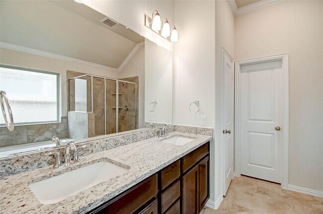 Building Photo - 2218 Pumpkin Patch Ln