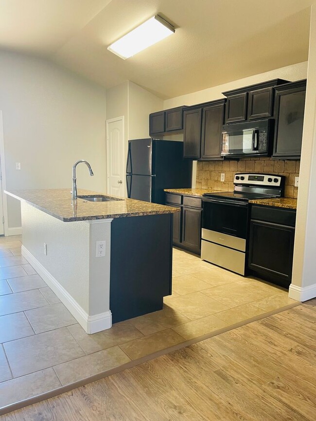 Building Photo - 3Bed/2Bath-Frenship ISD