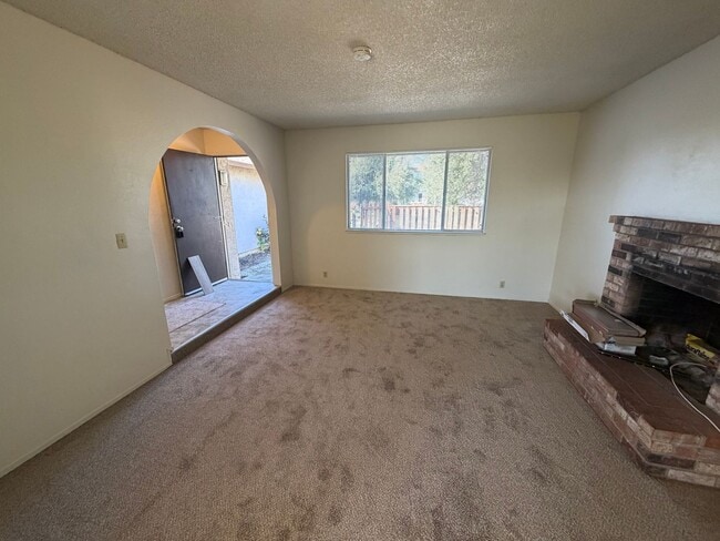 Building Photo - 612 Wigeon Way