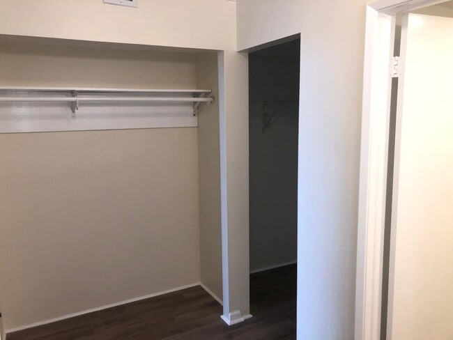 Building Photo - 20505 E Country Club Dr