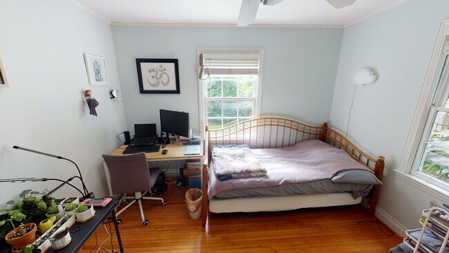 Building Photo - Adorable Plaza Midwood Bungalow For Rent