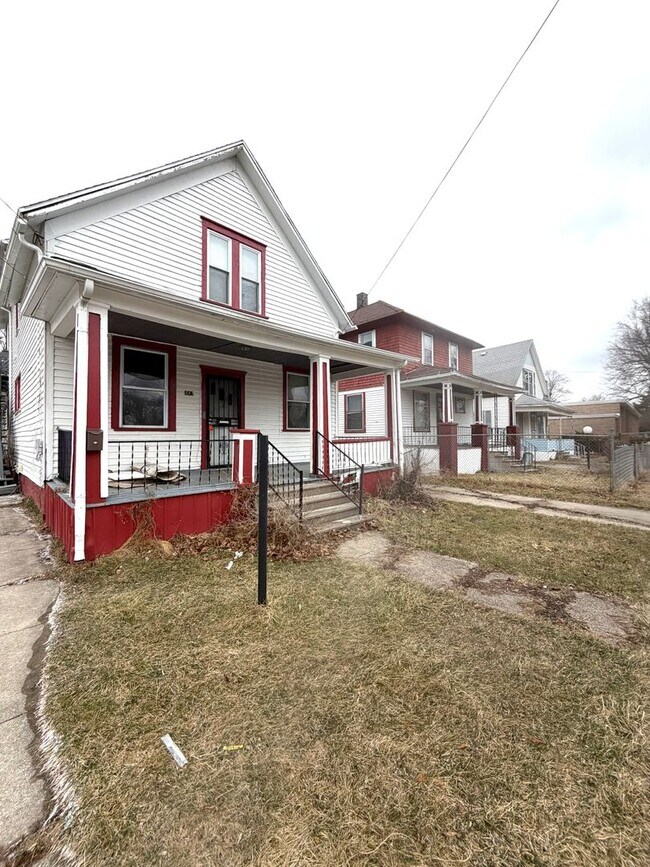 Building Photo - 441 S 11th St