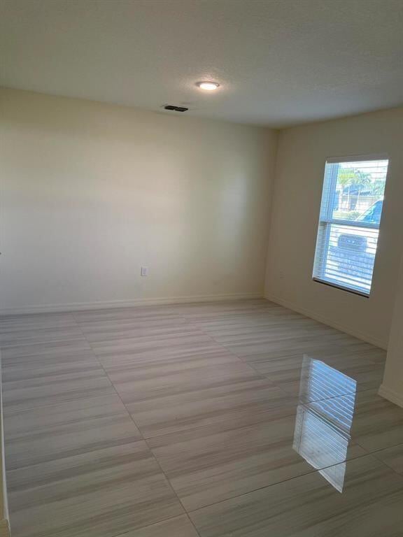 Building Photo - 1714 SW Haylake Ave