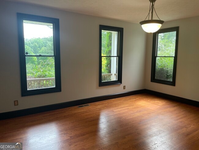 Building Photo - 612 Graystone Ct