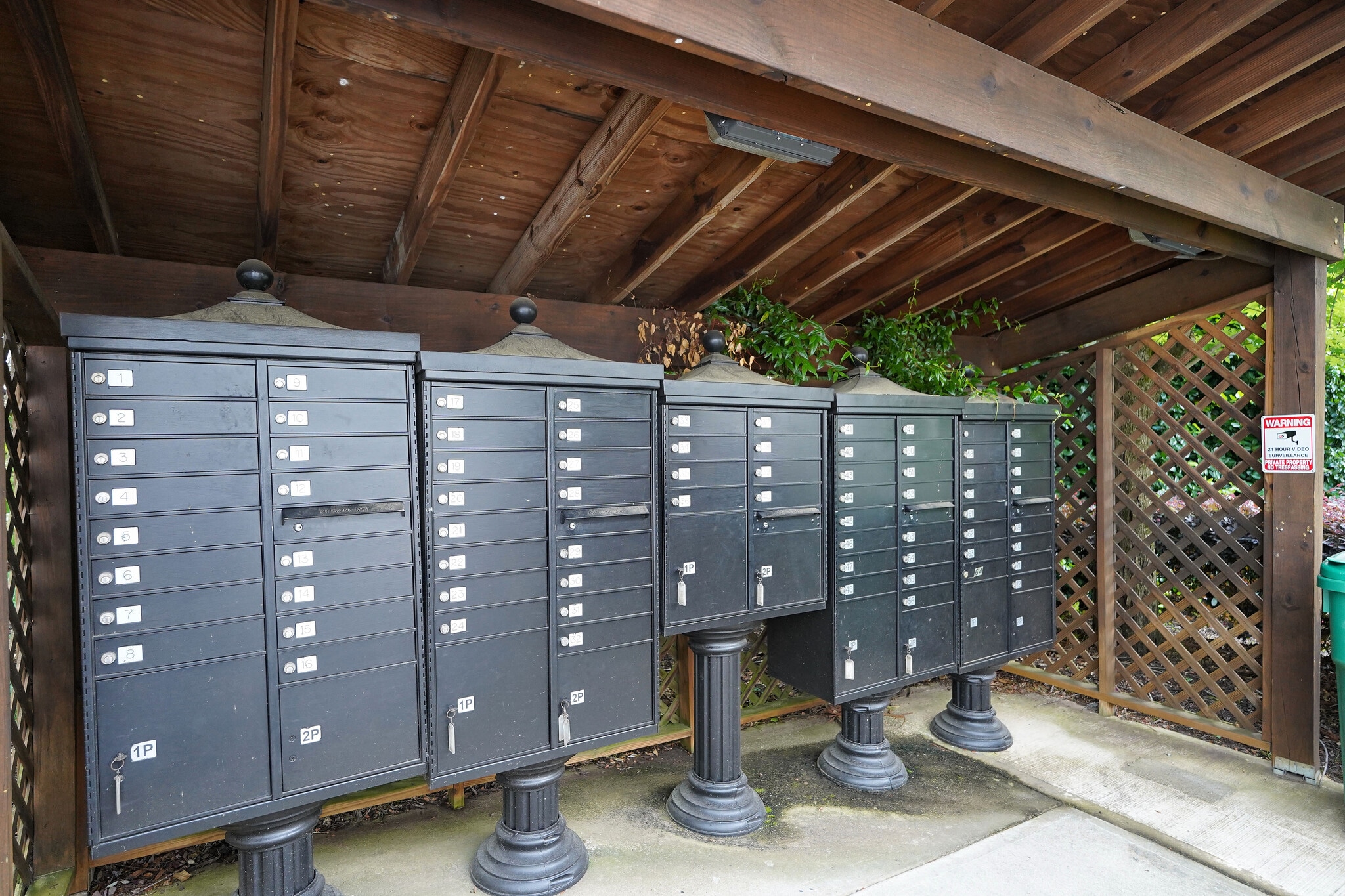 Building Photo - 307 Le Gran Bnd