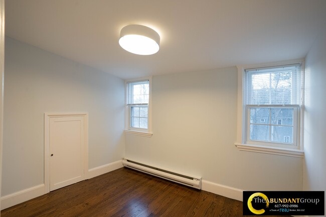 Building Photo - 40 Puddingstone Ln