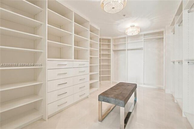 Building Photo - 17301 Biscayne Blvd