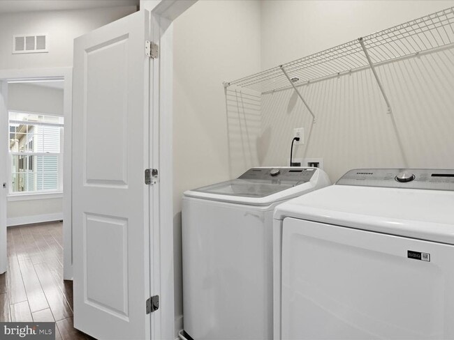 Building Photo - 5266 Ridgeview Retreat Dr