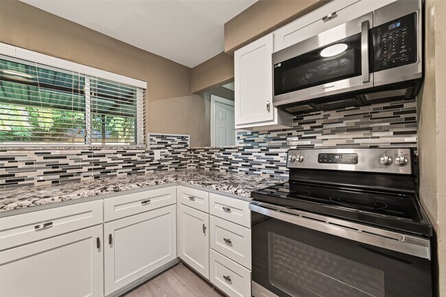 Building Photo - 7338 Cornwall Bridge Ln