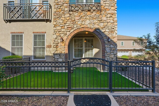 Building Photo - 4757 E Waterman St