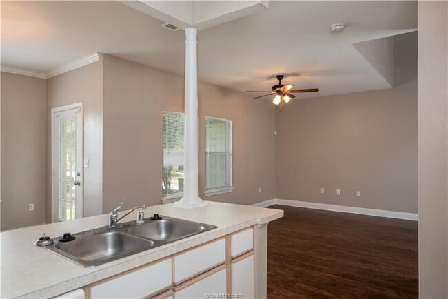 Building Photo - 1230 Canyon Creek Cir