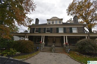 Building Photo - 408 Clinton Terrace